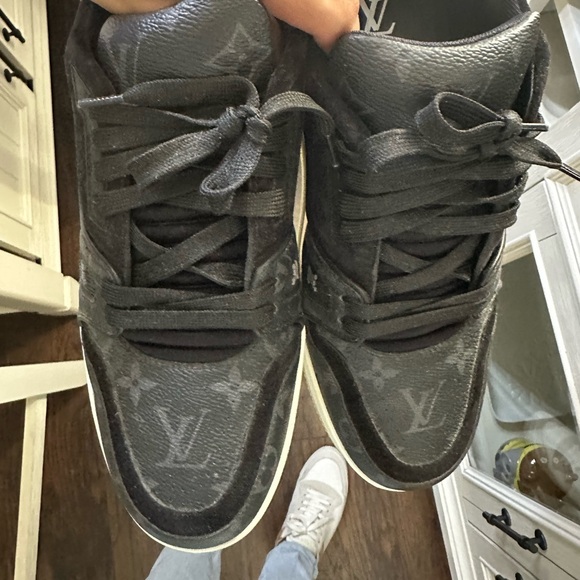 LV Trainer Sneaker - Picture 5 of 7